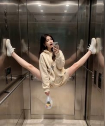 AI生成电梯一字马美女制作教程，条条流量上万，别再在外面被割韭菜了，全流程实操-shxbox省心宝盒